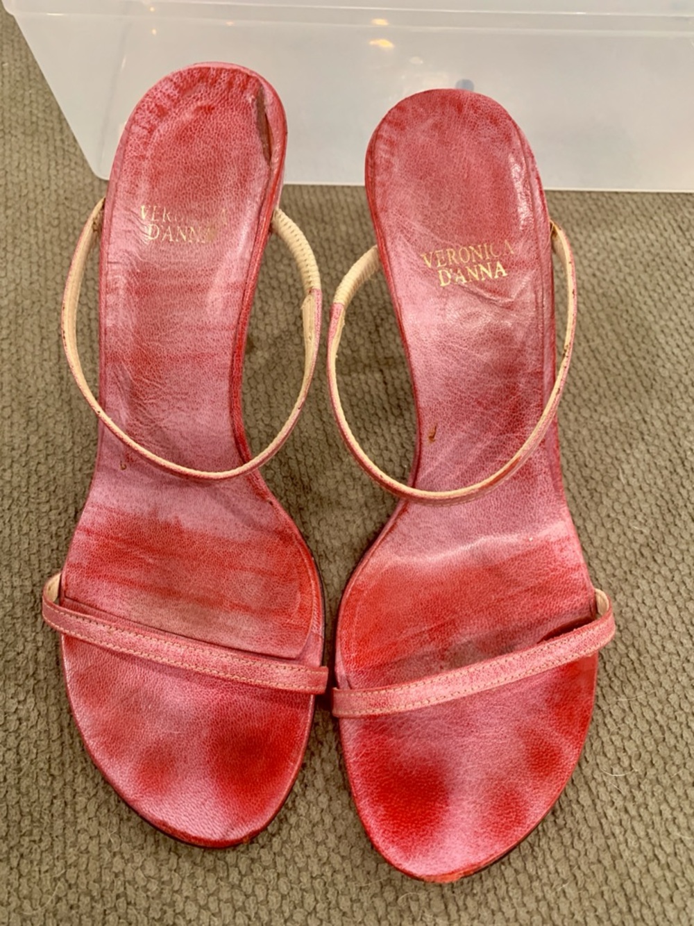 Veronica Danna Pink
Leather Slide Heels.
